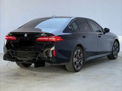 BMW 5 Series 530Li Premier M Sport Package - ფოტო 14