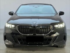 BMW 5 Series 530Li Premier M Sport Package - ფოტო 2