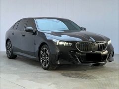 BMW 5 Series 530Li Premier M Sport Package - ფოტო 3