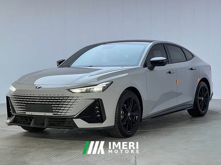 Changan UNI-V 1.5T Deluxe - ავტომობილი ჩინეთიდან