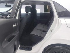Honda Fit 1.5L CVT Trend Edition - ფოტო 11