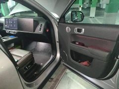 Li Auto L8 Pro - ფოტო 17