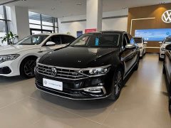 Volkswagen Magotan 330TSI DSG Luxury - ფოტო 1