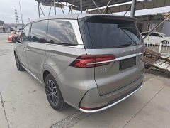 SAIC Rong Wei iMAX8 New Energy 1.5T DMH Land Respect Luxury Edition - ფოტო 4
