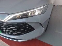 BYD Qin L DM-i 128KM Leading Edition - ფოტო 17