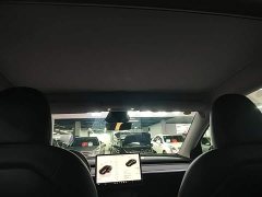 Tesla Model Y Rear-Wheel Drive - ფოტო 17