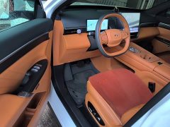 SAIC eπ008 210Ultra Ruoyi Edition 5-seater - ფოტო 15