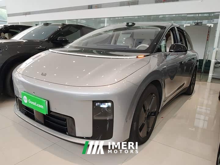 Li Auto i8 Standard Edition - ავტომობილი ჩინეთიდან