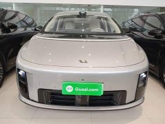 Li Auto i8 Standard Edition - ფოტო 2