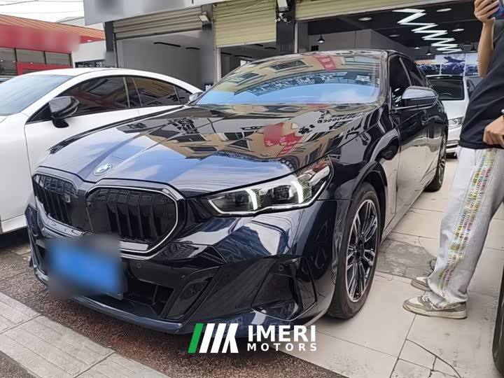 BMW 5 Series 530Li Premier M Sport Package - ავტომობილი ჩინეთიდან