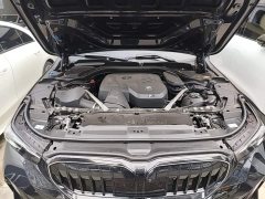 BMW 5 Series 530Li Premier M Sport Package - ფოტო 19