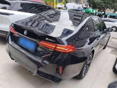 BMW 5 Series 530Li Premier M Sport Package - ფოტო 6