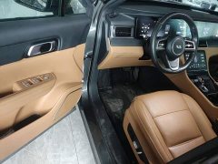 Li Auto ONE Extended Range 6-Seater - ფოტო 15