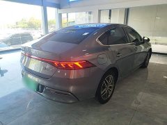 BYD Qin PLUS Glory Edition EV 510KM Leading - ფოტო 6