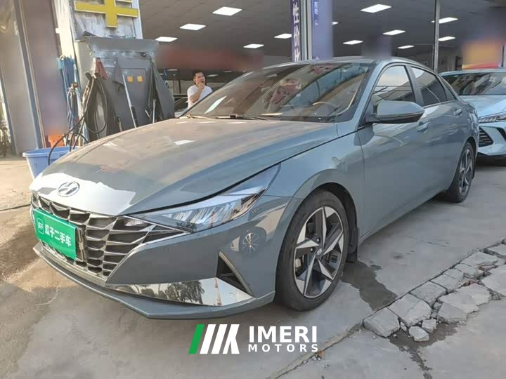 Hyundai Elantra 1.5L CVT Luxury - car from China