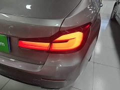 BMW 5 Series Facelift 525Li Luxury Package - photo 7