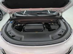 Li Auto L8 Ultra Smart Refresh Edition - ფოტო 19