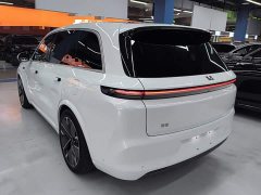 Li Auto L8 Ultra Smart Refresh Edition - ფოტო 4