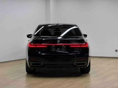 BMW 7 Series 740Li Premier M Sport Package - ფოტო 15