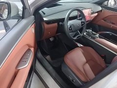 BAIC ARCFOX Alpha T5 Extended Range 1215 Yuan Jing Zhi Xing Version - ფოტო 15