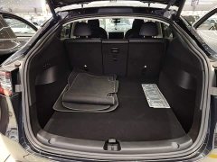 Tesla Model Y Rear-Wheel Drive - ფოტო 18
