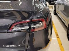 Tesla Model Y Rear-Wheel Drive - ფოტო 7