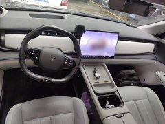 Voyah Lantu Zhiyin Long-Range Smart Comfort Edition - ფოტო 9