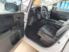Honda Odyssey 2.0L e:HEV Sharp Premium Edition - фото 15