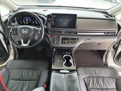 Honda Odyssey 2.0L e:HEV Sharp Premium Edition - фото 9