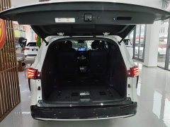 Toyota Sienna 2.5L Hybrid Premium Edition - ფოტო 18