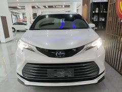 Toyota Sienna 2.5L Hybrid Premium Edition - ფოტო 2