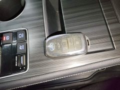 Toyota Sienna 2.5L Hybrid Premium Edition - ფოტო 8