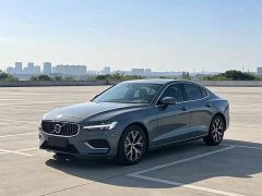 Volvo S60 B4 Smart Luxury Edition - ფოტო 1