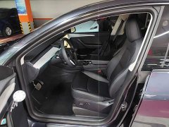 Tesla Model Y Rear-Wheel Drive - ფოტო 15