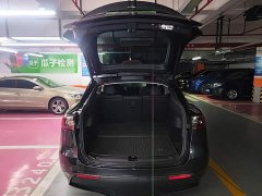 Tesla Model Y Rear-Wheel Drive - ფოტო 18