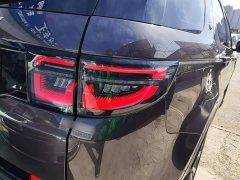 Land Rover Discovery Sport 249PS Metropolitan Edition 5-seater - ფოტო 7