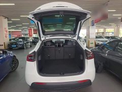 Tesla Model Y Long Range All-Wheel Drive - photo 18