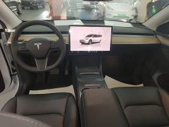 Tesla Model Y Long Range All-Wheel Drive - photo 9
