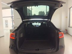 Tesla Model Y Long Range All-Wheel Drive - photo 18
