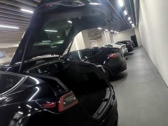 Tesla Model Y Rear-Wheel Drive - ფოტო 18