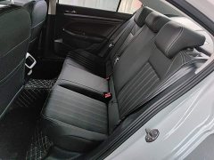 Volkswagen Bora 200TSI DSG Comfort Edition - photo 12
