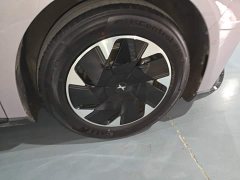 Xpeng P7 Long Range Max - ფოტო 11