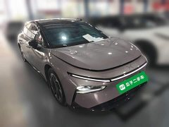 Xpeng P7 Long Range Max - ფოტო 5