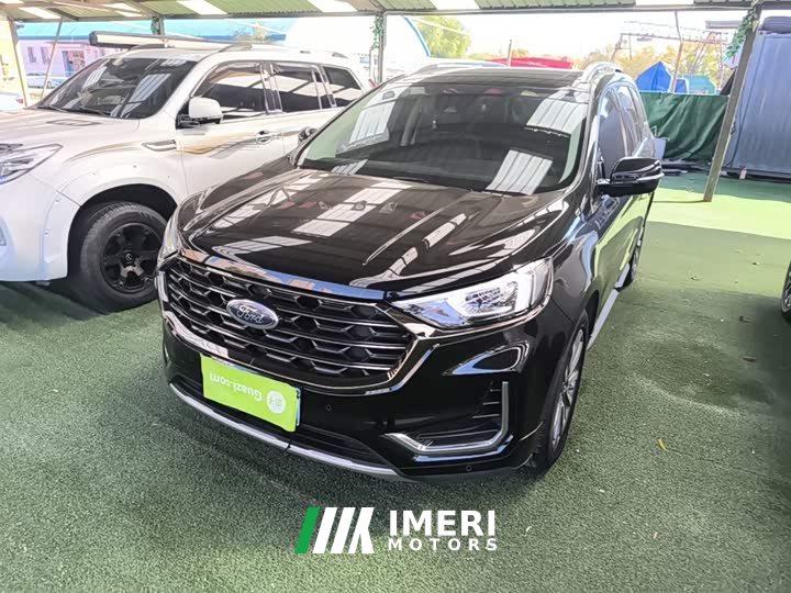 Ford Edge PLUS EcoBoost 245 FWD Premium 7-Seater