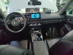 Honda Civic 240TURBO CVT Dynamic Edition - ფოტო 9