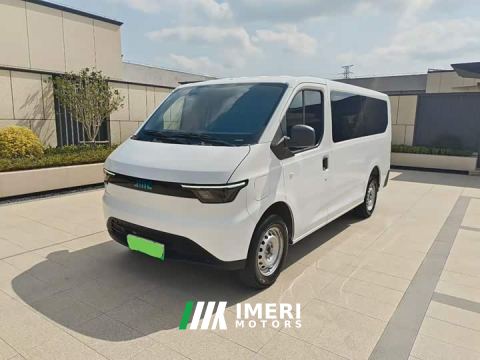 2026 Toyota E Fortune Bright Window Edition 41.86kWh Short Wheelbase Low Roof