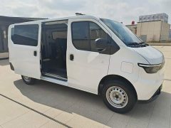 Toyota E Fortune Bright Window Edition 41.86kWh Short Wheelbase Low Roof - ფოტო 3