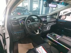 Honda Odyssey 2.0L e:HEV Sharp Radiance Edition - ფოტო 9