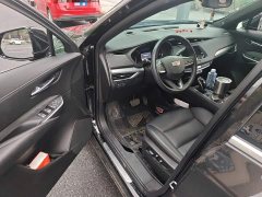 Cadillac XT4 28T FWD Luxury - ფოტო 13