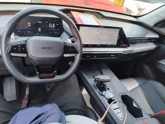 Changan Oushang Z6 Blue Whale 1.5T DCT Smart Premium Edition - ფოტო 9